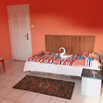 Zsuzsi Vendeghaz Gasthof 3*