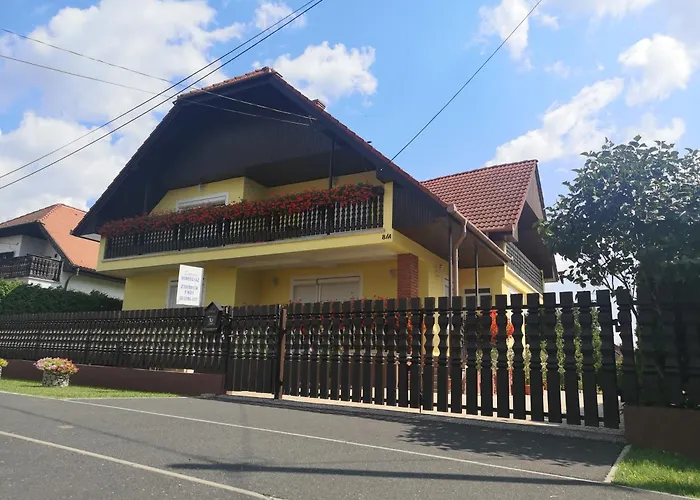 Gasthuis Zsuzsi Vendeghaz 3*