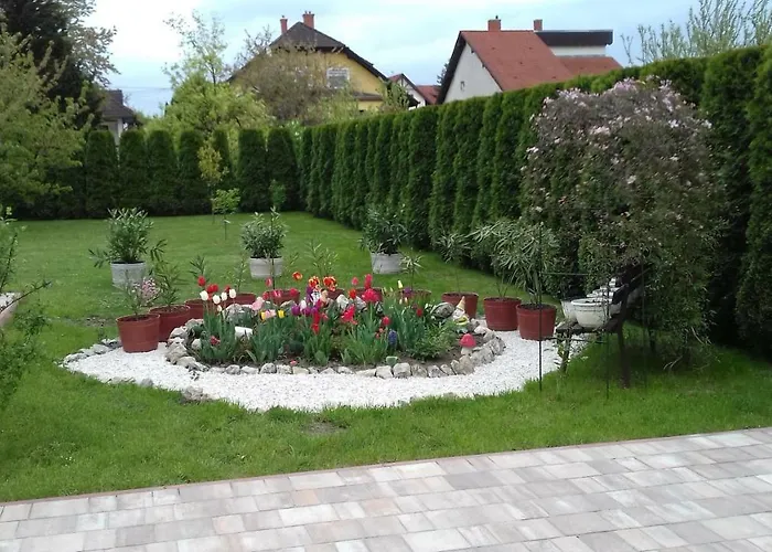 Zsuzsi Vendeghaz 3* Zalaegerszeg